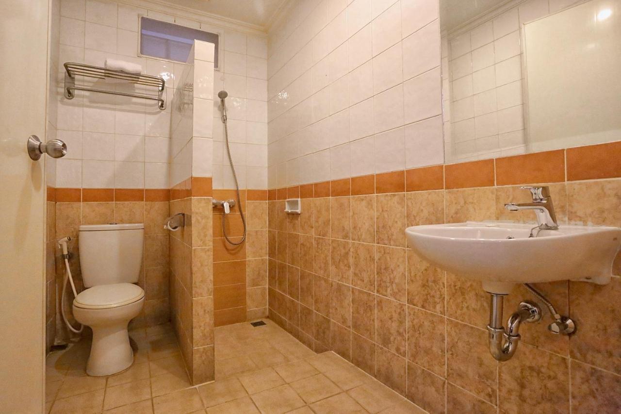 סמאראנג Hotel Quirin מראה חיצוני תמונה