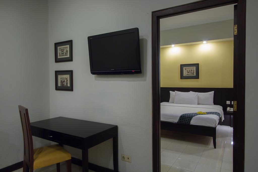 סמאראנג Hotel Quirin חדר תמונה