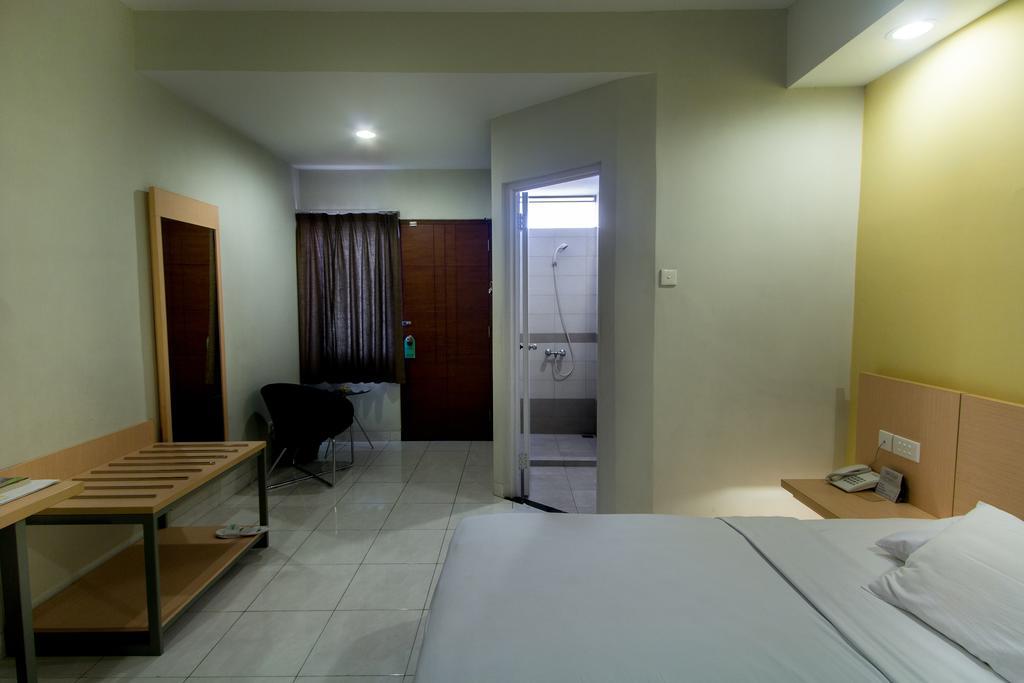 סמאראנג Hotel Quirin חדר תמונה