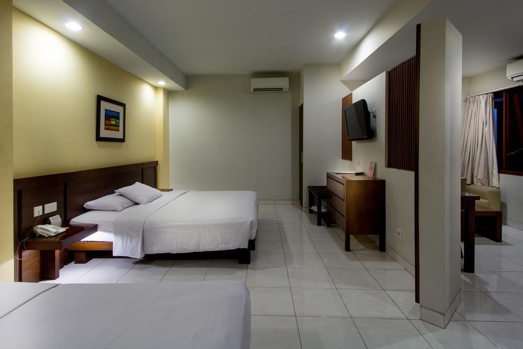 סמאראנג Hotel Quirin חדר תמונה