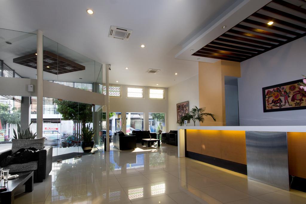 סמאראנג Hotel Quirin מראה חיצוני תמונה